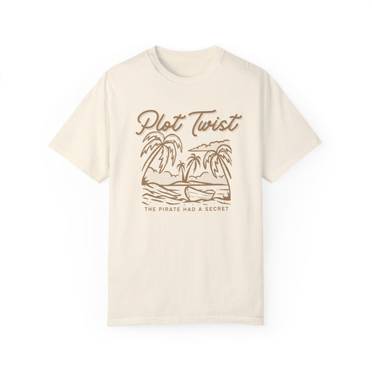 Plot Twist - Pirate - T-shirt