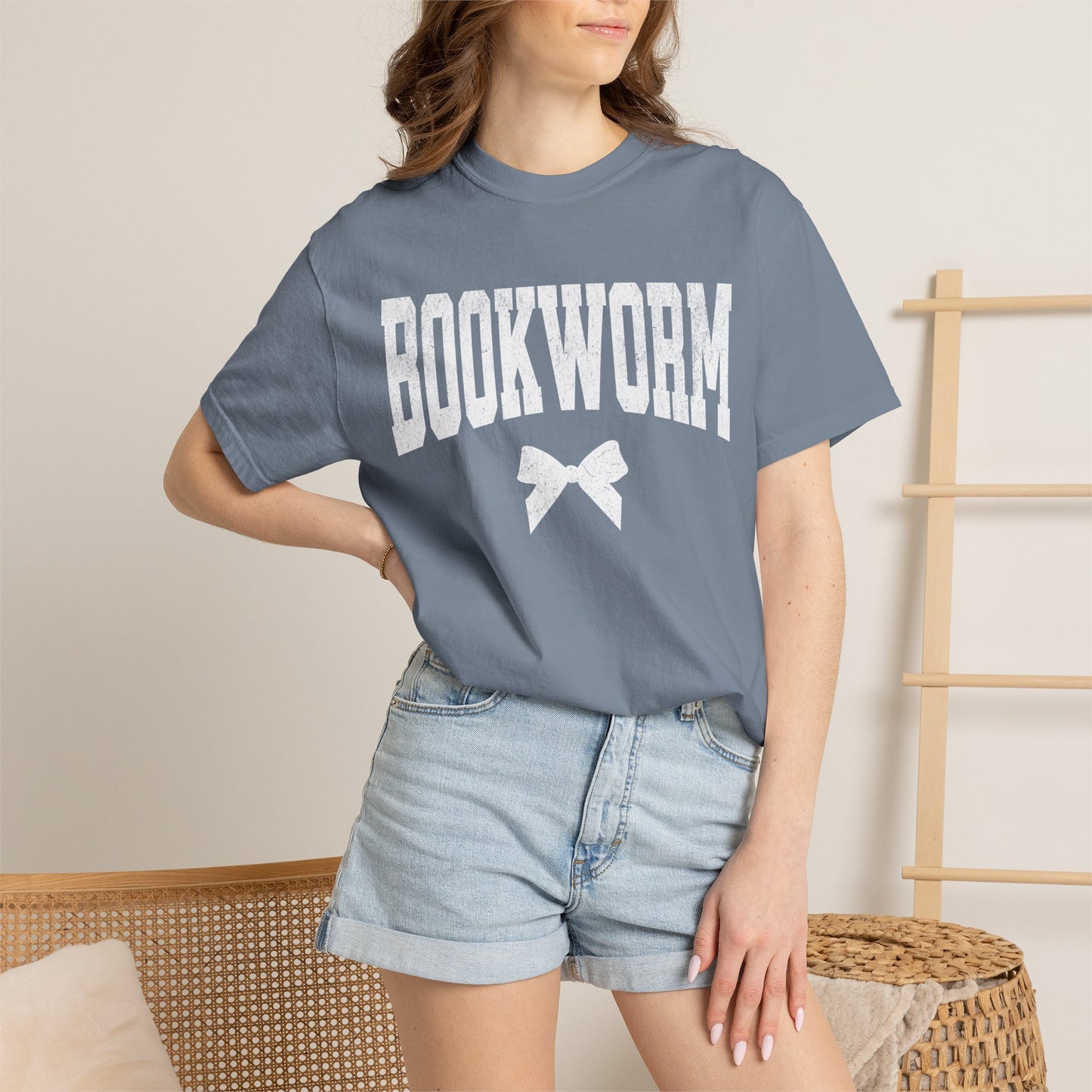 Bookworm - T-shirt