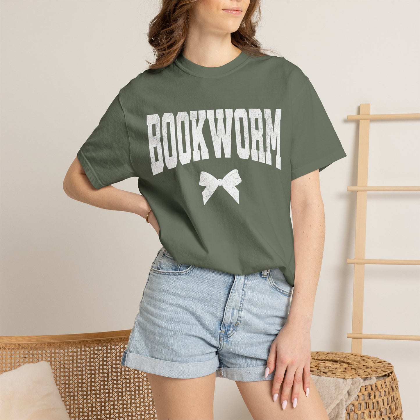 Bookworm - T-shirt